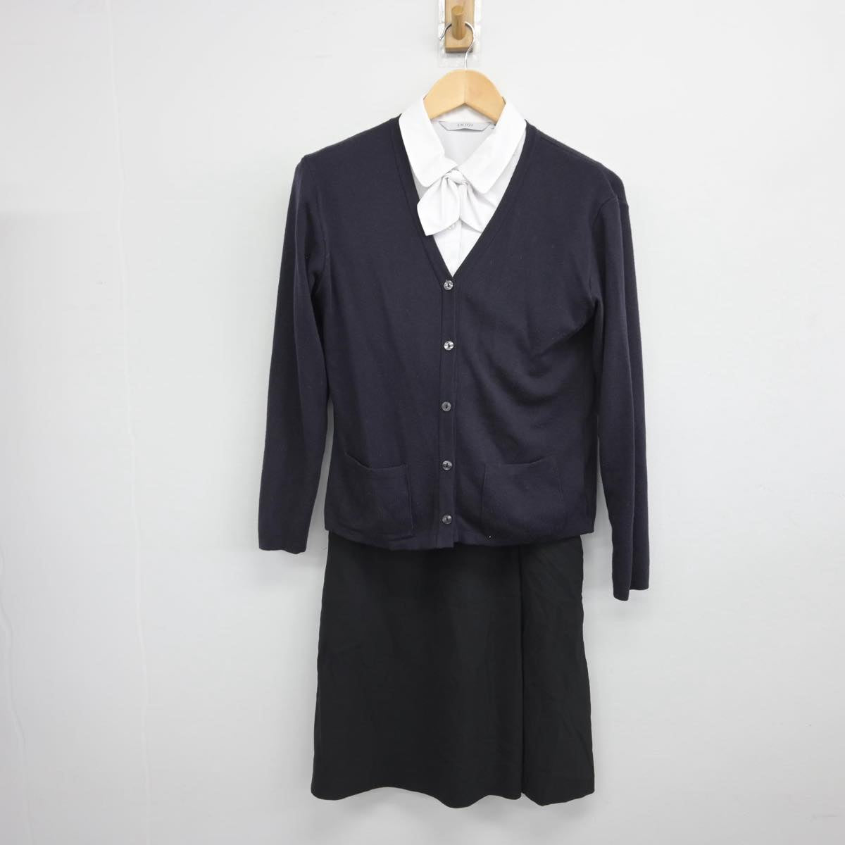 【中古】 事務服 女子制服 3点（シャツ・ニット・スカート）sf032349