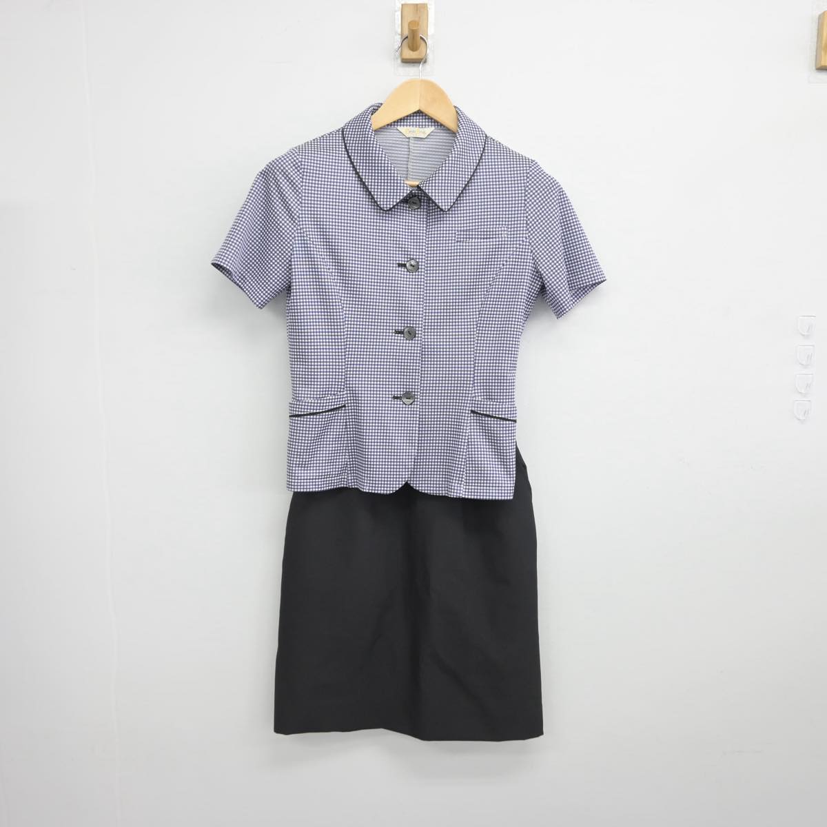 【中古】 事務服 女子制服 2点（シャツ・スカート）sf032351