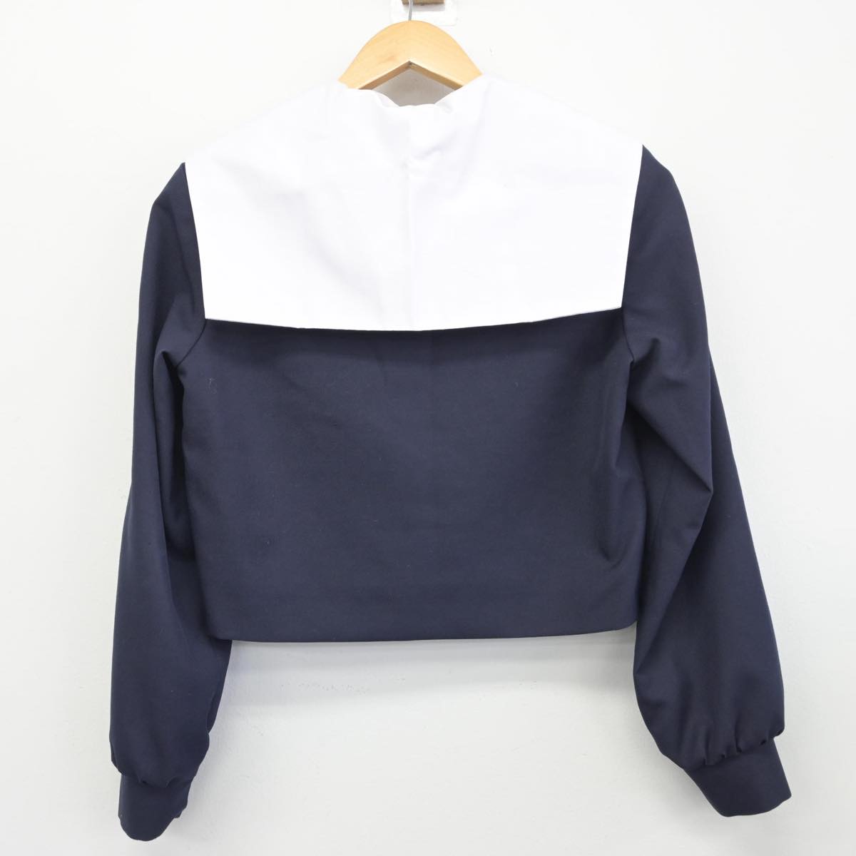 【中古】愛知県 学校名不明 女子制服 3点（セーラー服・スカート）sf032513