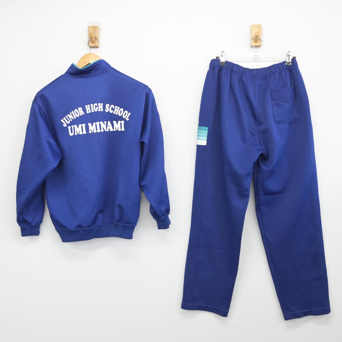 【中古】福岡県 宇美南中学校 女子制服 2点（ジャージ 上・ジャージ 下）sf032517