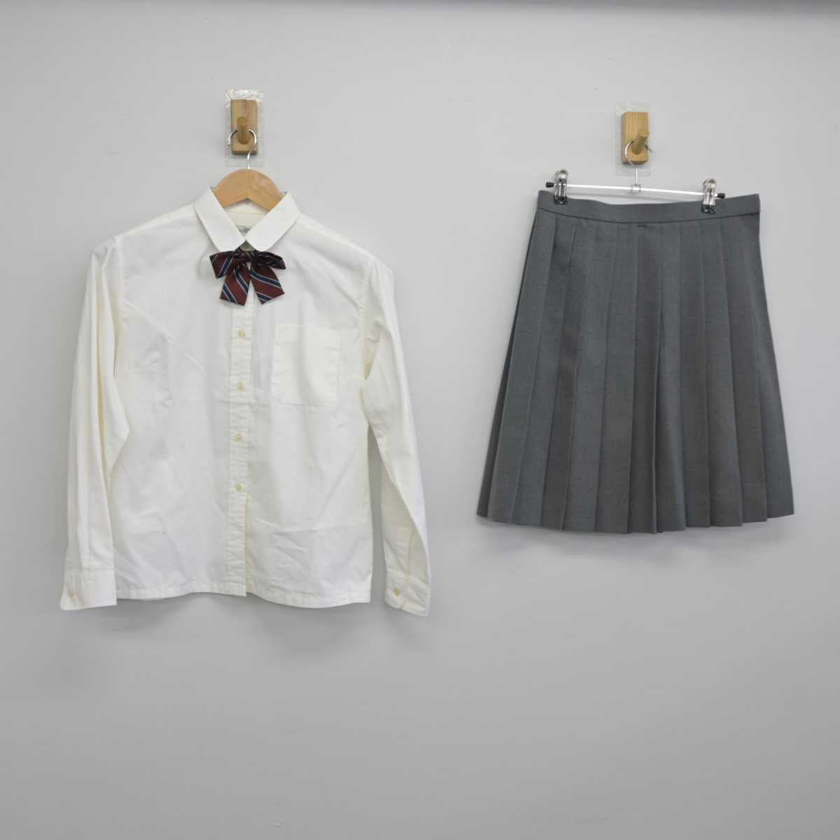 【中古】香川県 高松北高等学校 女子制服 4点（ブレザー・シャツ・スカート）sf032575