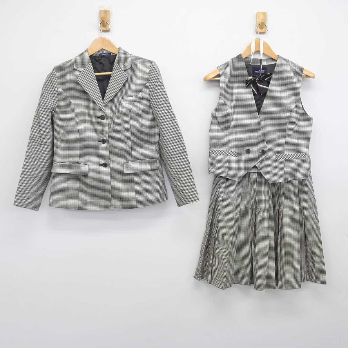 【中古】長崎県 長崎青雲学園高等学校 女子制服 5点（ブレザー・ベスト・スカート）sf032579