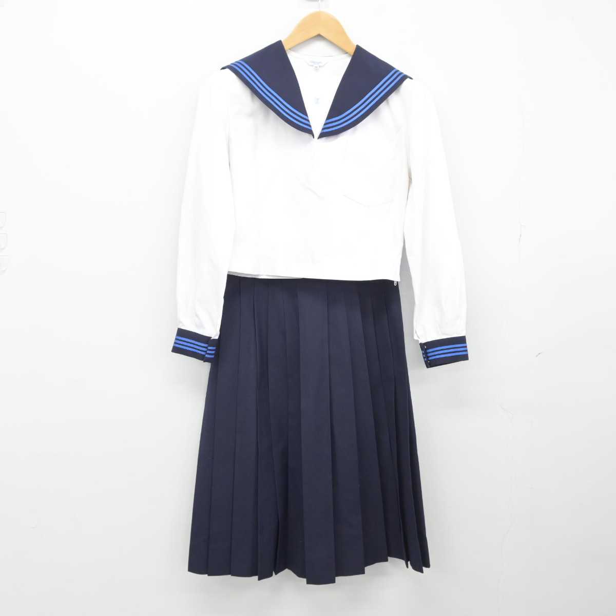 【中古】熊本県 東稜高等学校 女子制服 2点（セーラー服・スカート）sf032597
