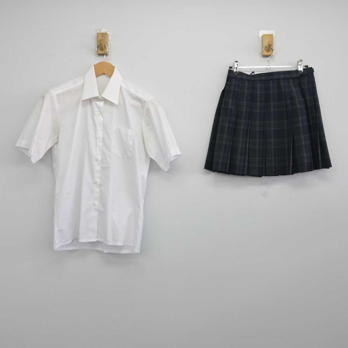 【中古】神奈川県 中山中学校 女子制服 2点（シャツ・スカート）sf032605