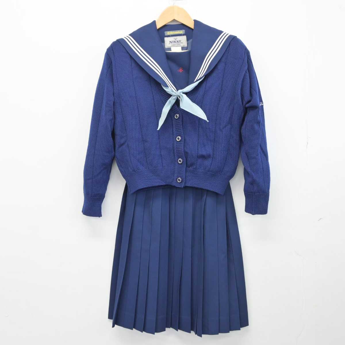 【中古】愛知県 愛知淑徳中学校 女子制服 5点（セーラー服・ニット・スカート）sf032812