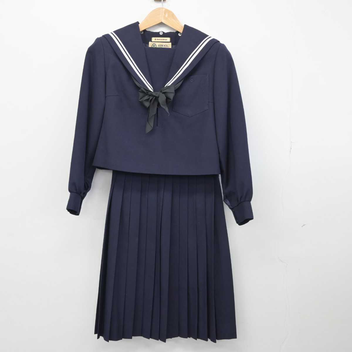 【中古】愛知県 豊田西高等学校 女子制服 3点（セーラー服・スカート）sf032820