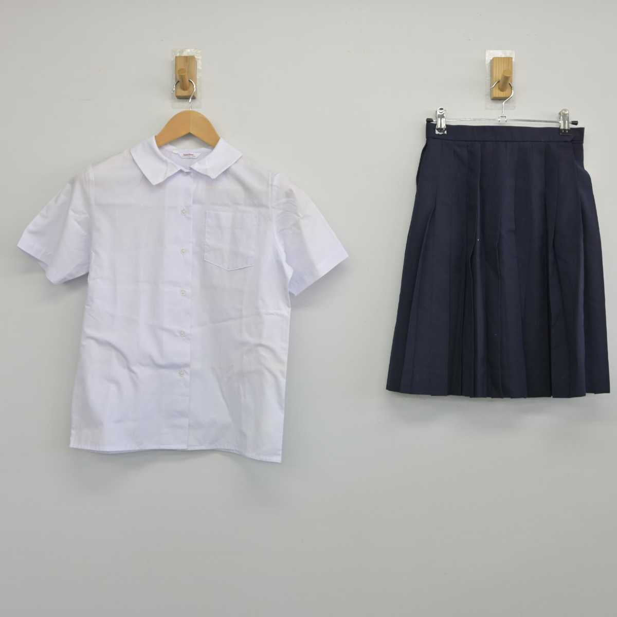 【中古】埼玉県 上尾市立大石中学校 女子制服 2点（シャツ・スカート）sf032868