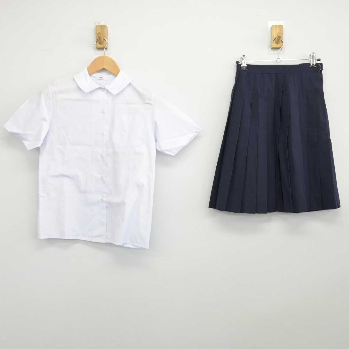 【中古】埼玉県 上尾市立大石中学校 女子制服 2点（シャツ・スカート）sf032869