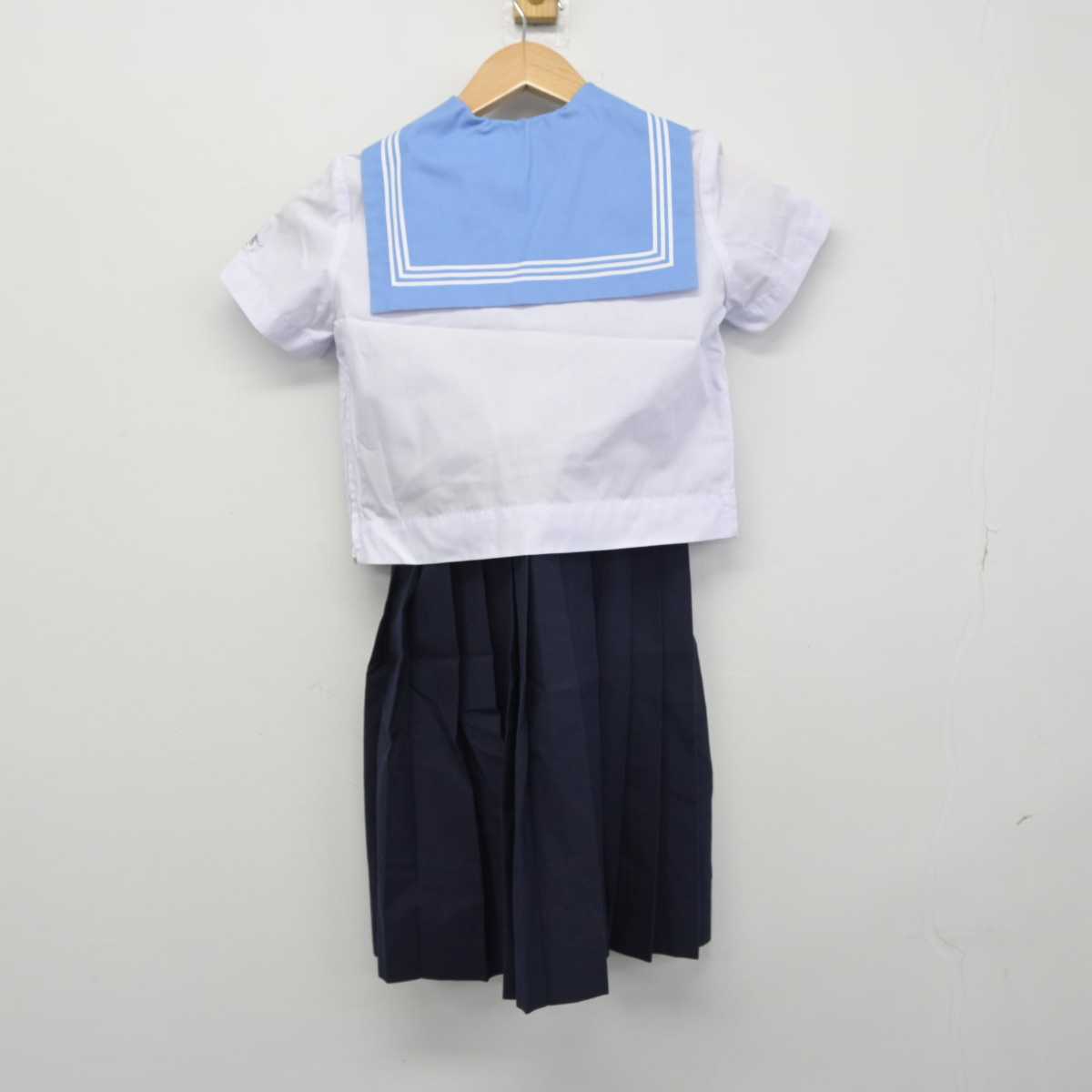 【中古】高知県 高知小学校 女子制服 2点（セーラー服・スカート）sf032962