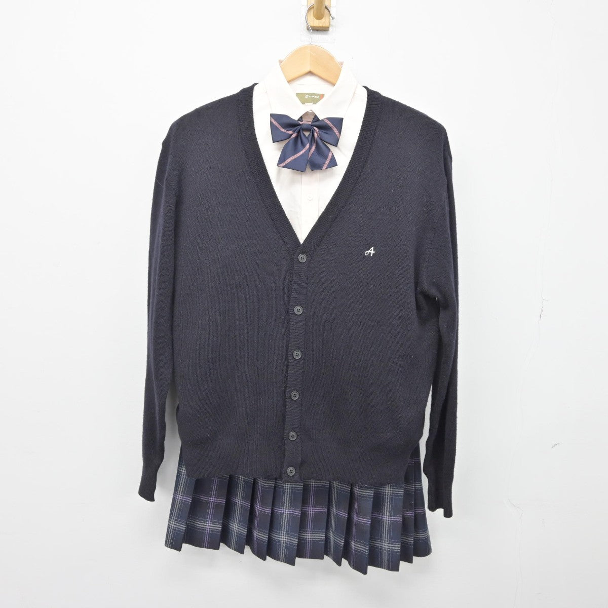 中古】奈良県 飛鳥未来高等学校 女子制服 5点（ブレザー・ニット・シャツ・スカート）sf033053 | 中古制服通販パレイド