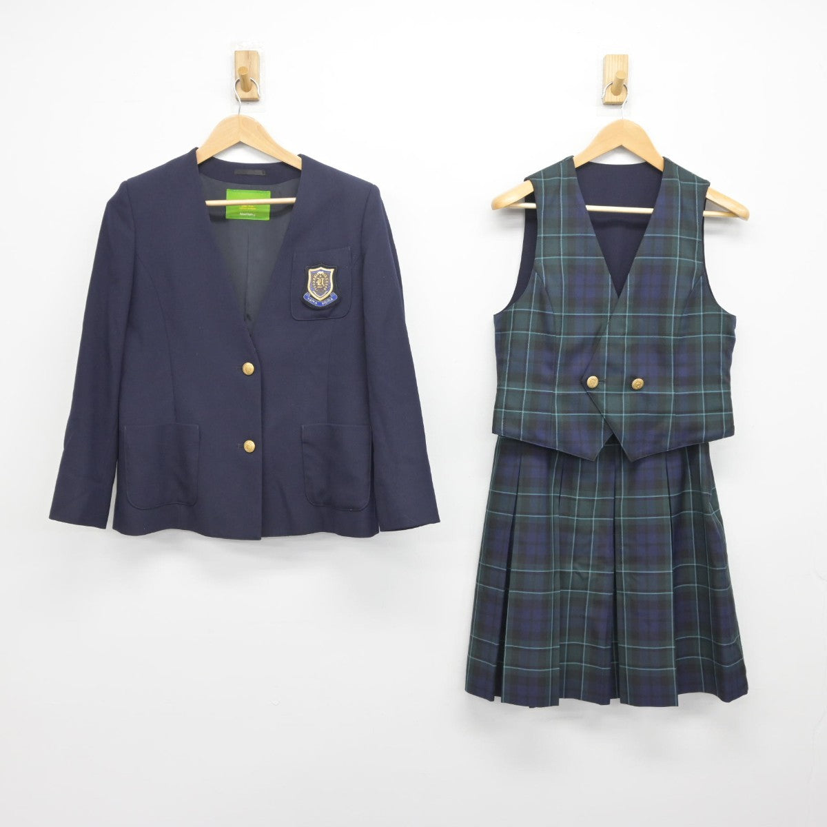 【中古】埼玉県 山村国際高等学校 女子制服 4点（ブレザー・ベスト・スカート）sf033102