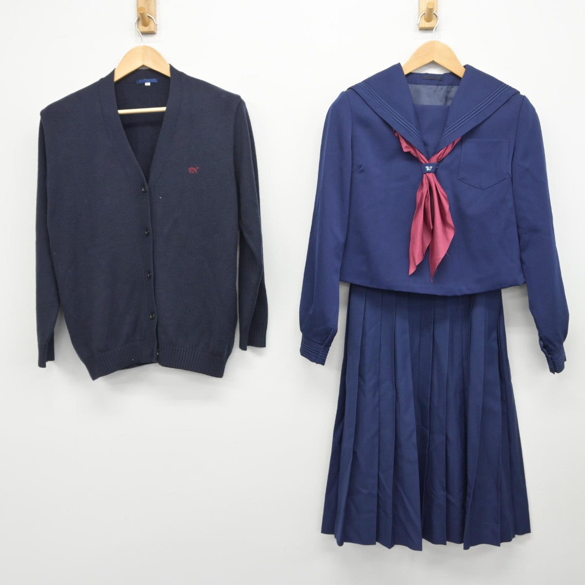 【中古】北海道 滝川西高等学校 女子制服 4点（ニット・セーラー服・スカート）sf033158