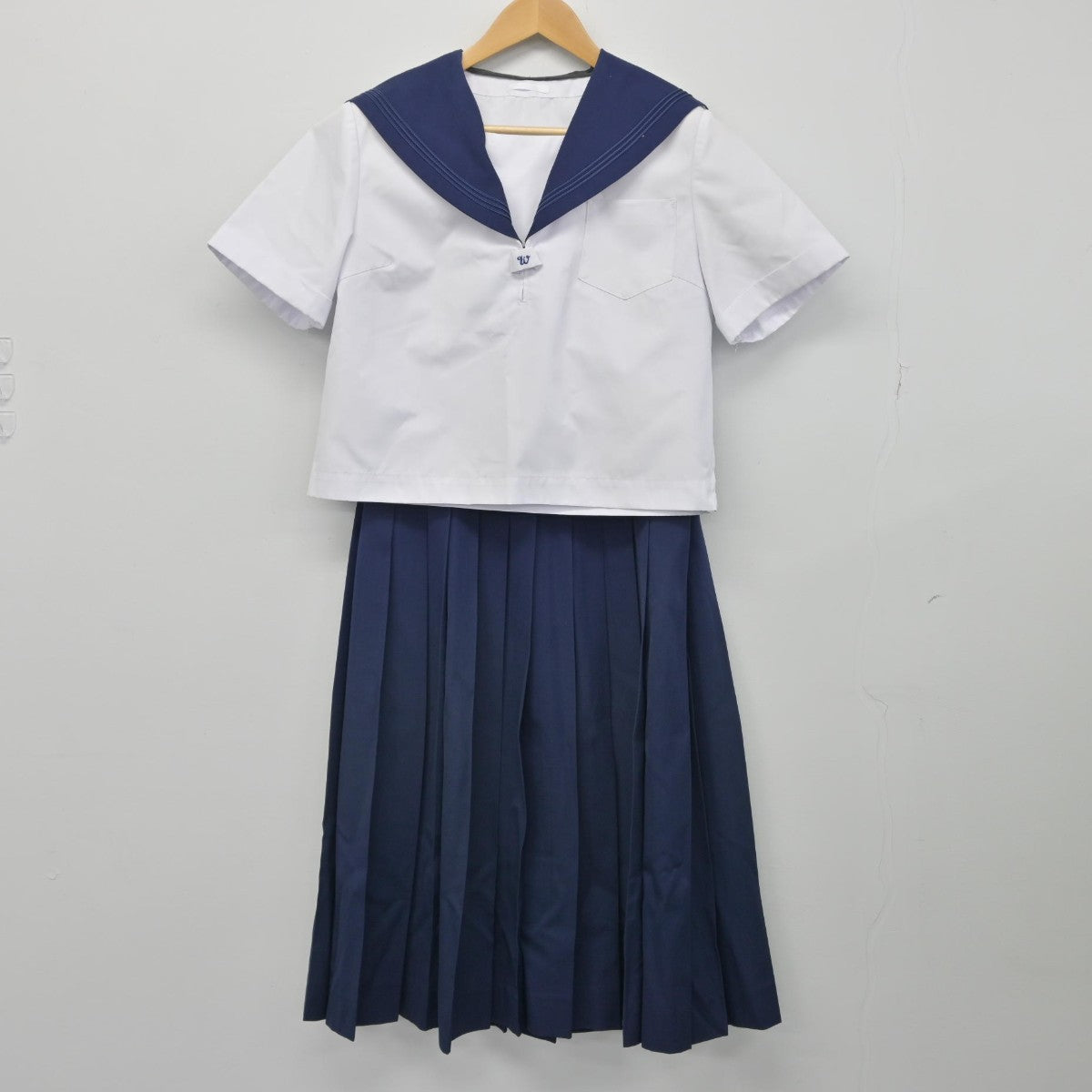 【中古】北海道 滝川西高等学校 女子制服 2点（セーラー服・スカート）sf033159