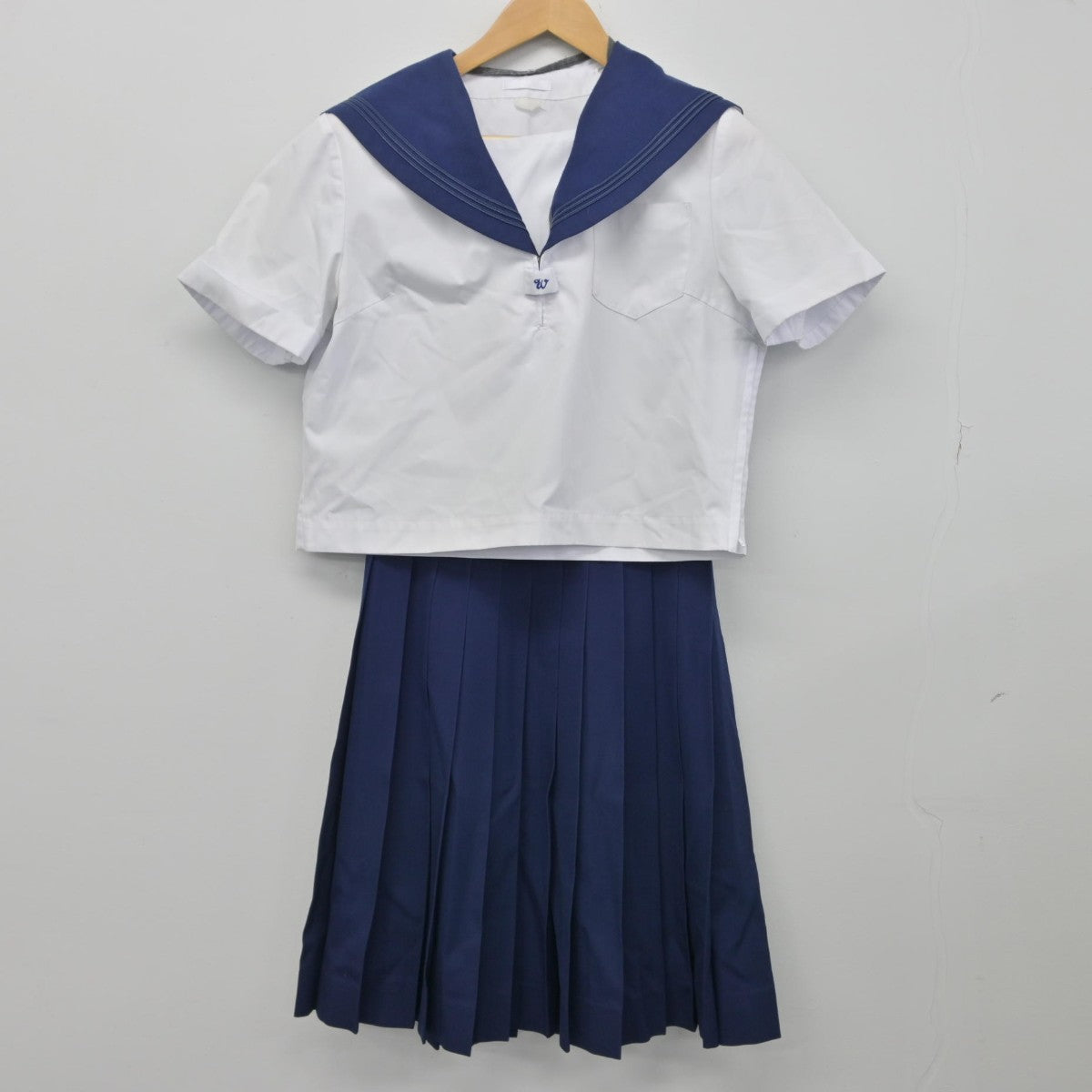 【中古】北海道 滝川西高等学校 女子制服 2点（セーラー服・スカート）sf033160