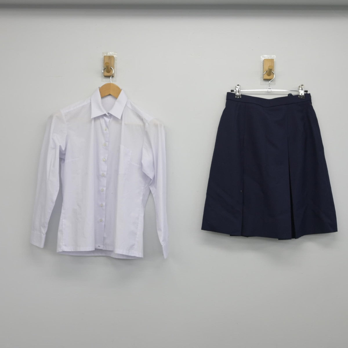 【中古】神奈川県 横浜市立西中学校 女子制服 5点（ブレザー・ベスト・シャツ・スカート）sf033171