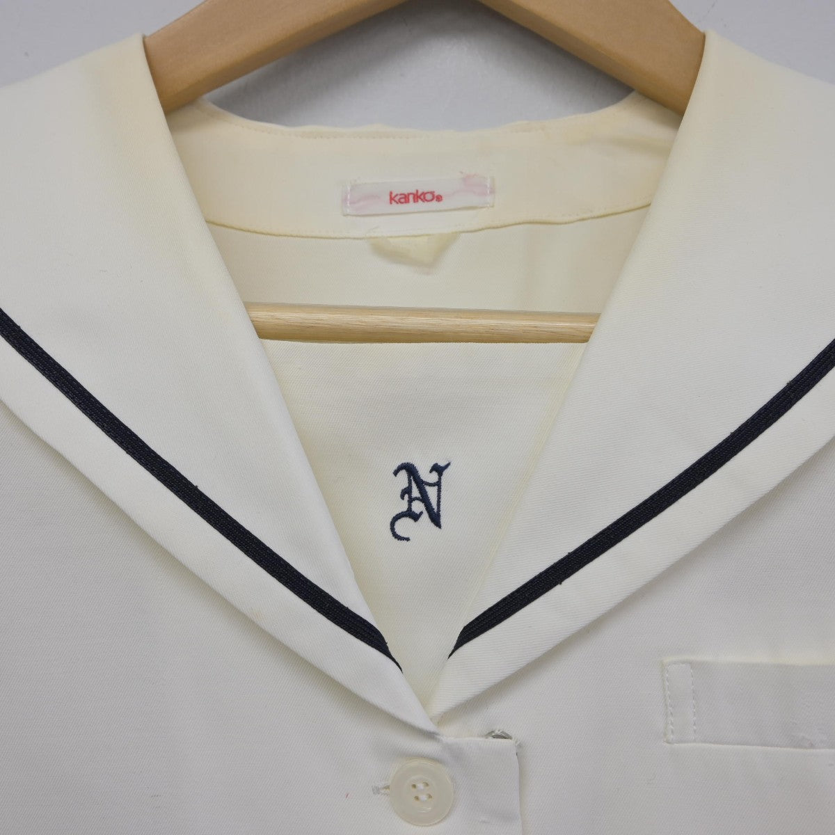 【中古】愛媛県 新居浜市立中萩中学校 女子制服 2点（セーラー服・スカート）sf033190