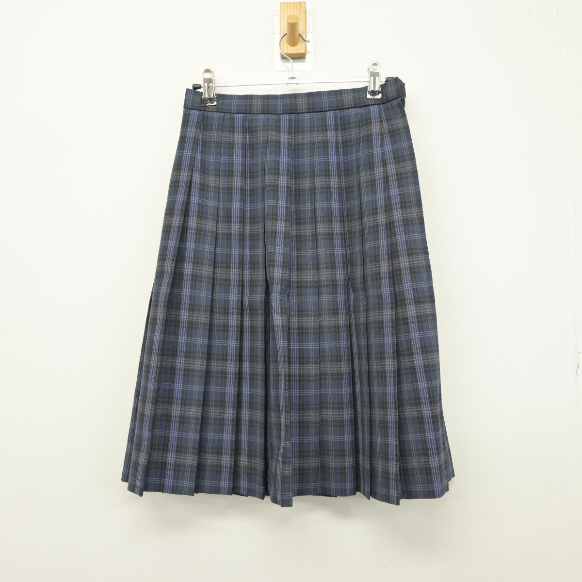 【中古】愛媛県 新居浜市立中萩中学校 女子制服 2点（セーラー服・スカート）sf033190