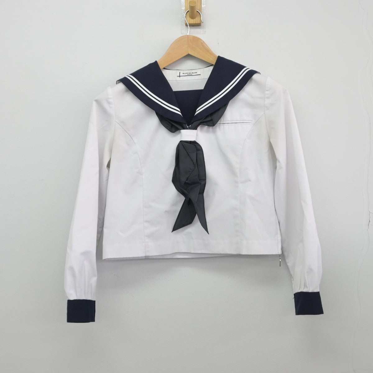 【中古】北海道 安平町立追分中学校 女子制服 3点（セーラー服）sf033196