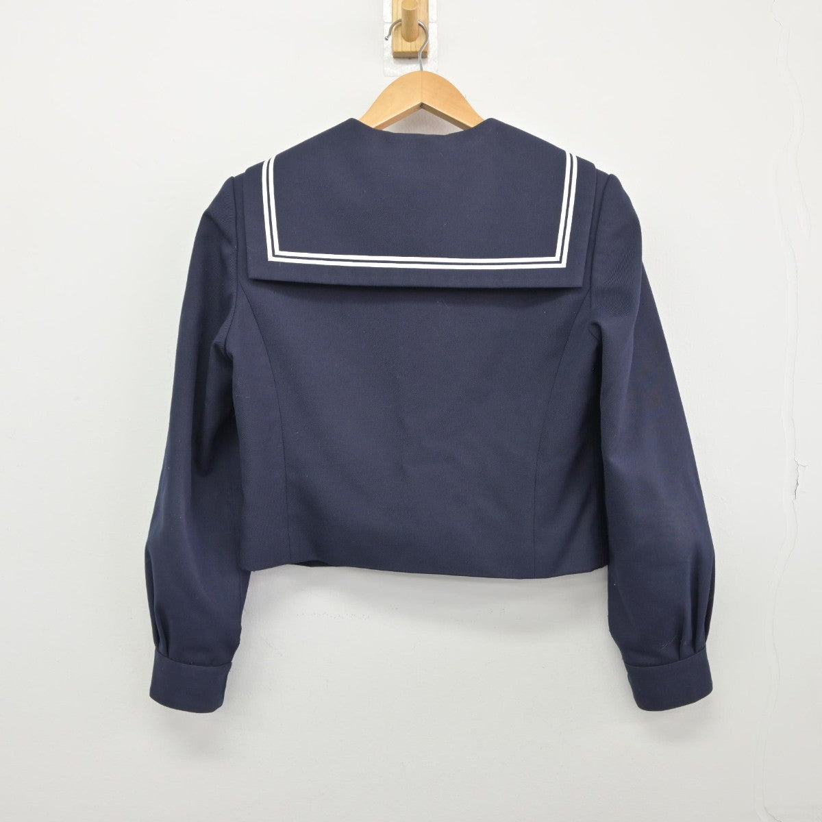 【中古】北海道 安平町立追分中学校 女子制服 1点（セーラー服）sf033197