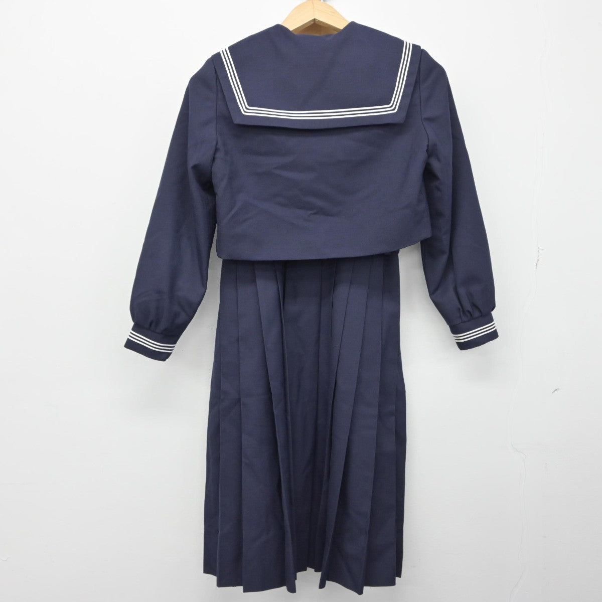 【中古】福岡県 福岡中央高等学校 女子制服 3点（セーラー服・ジャンパースカート）sf033201