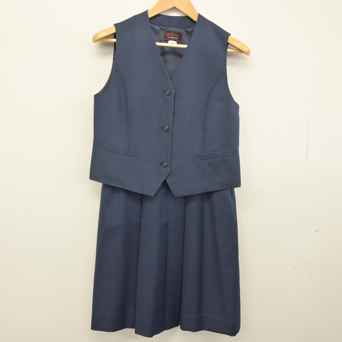 【中古】神奈川県 横浜市立田奈中学校 女子制服 2点（ベスト・スカート）sf033226