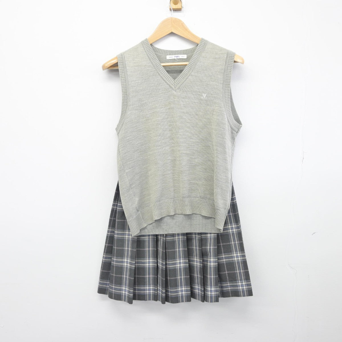 【中古】東京都 中村高等学校 女子制服 2点（ニットベスト・スカート）sf033302