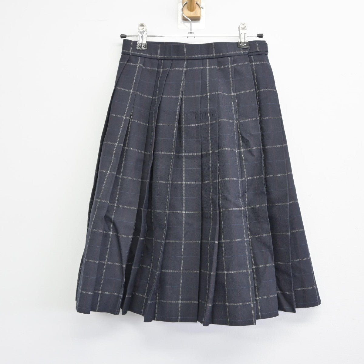 【中古】北海道 留寿都中学校 女子制服 4点（ブレザー・ニットベスト・スカート）sf033312