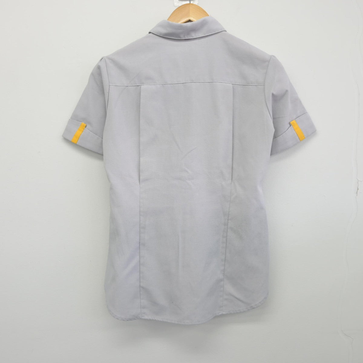 【中古】 マクドナルド 女子制服 1点（シャツ）sf033332