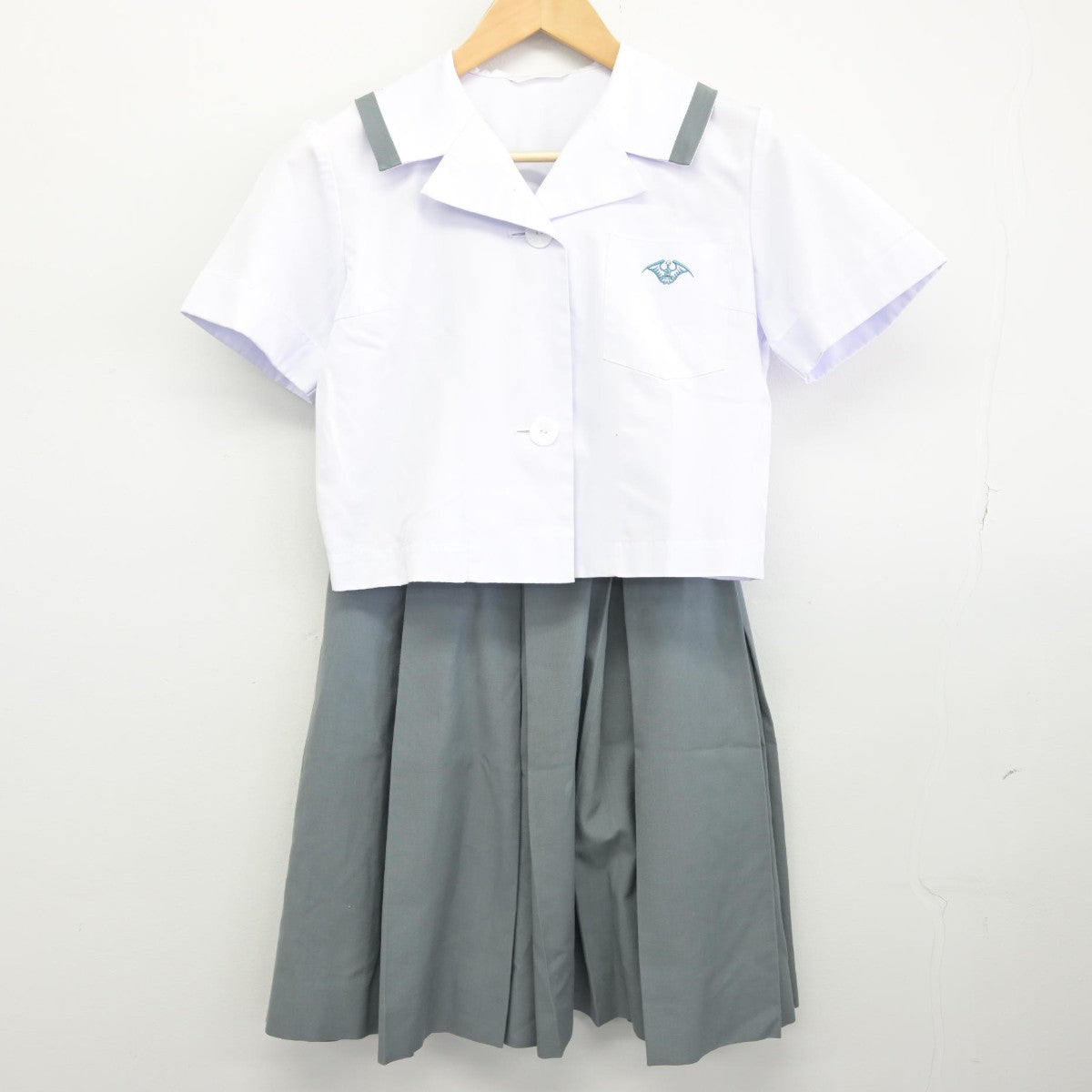 【中古】大分県 佐伯鶴城高等学校 女子制服 3点（シャツ・シャツ・スカート）sf033360