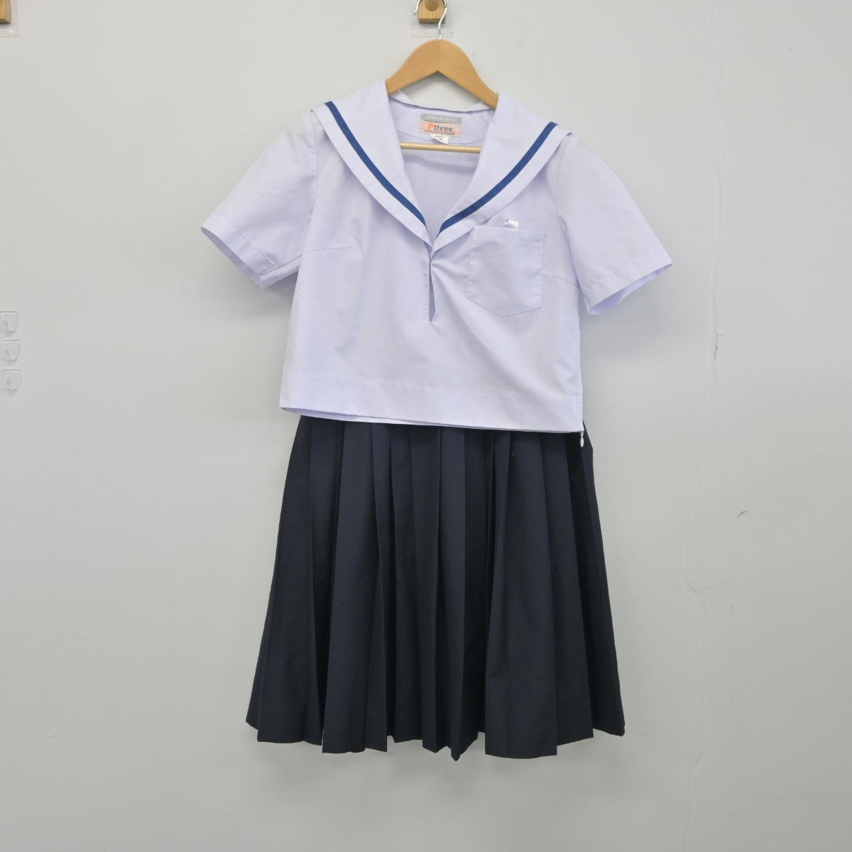 【中古】愛知県 刈谷南中学校 女子制服 2点（セーラー服・スカート）sf033385