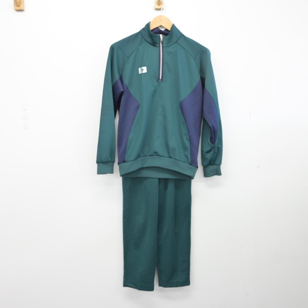 【中古】三重県 飯南高等学校 女子制服 2点（ジャージ 下・ジャージ 下）sf033395