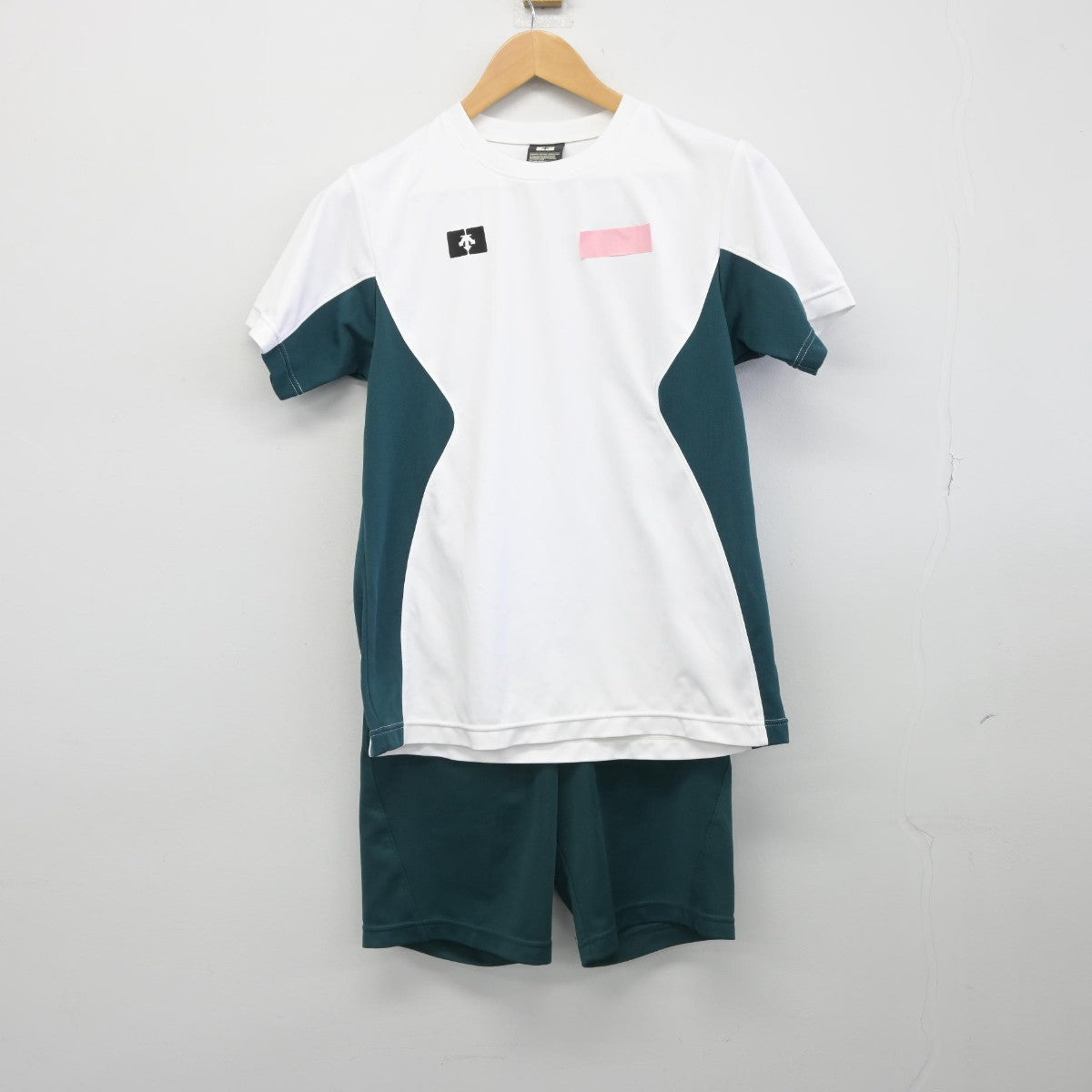 【中古】三重県 飯南高等学校 女子制服 2点（体操服 上・体操服 下）sf033396