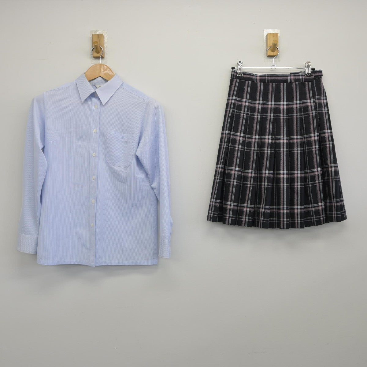 【中古】千葉県 千葉明徳高等学校 女子制服 5点（ブレザー・ニット・シャツ・スカート）sf033405