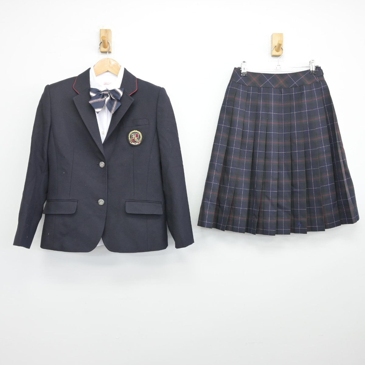 【中古】大阪府 羽衣学園高等学校 女子制服 4点（ブレザー・シャツ・スカート）sf033408