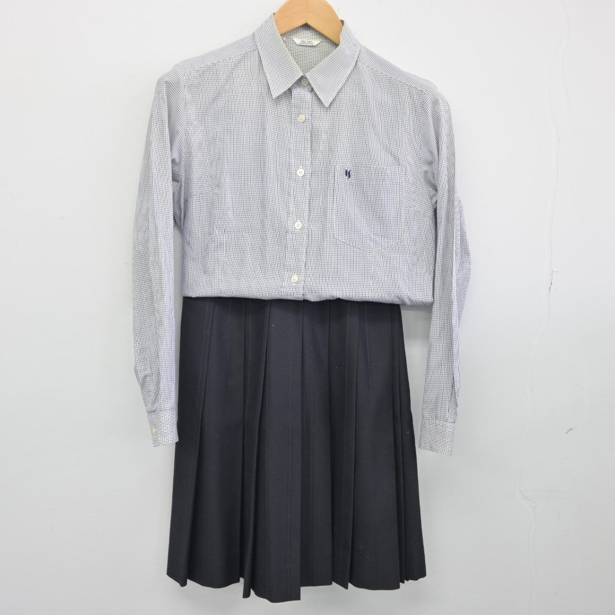 【中古】神奈川県 横浜清風高等学校 女子制服 3点（シャツ・スカート）sf033439