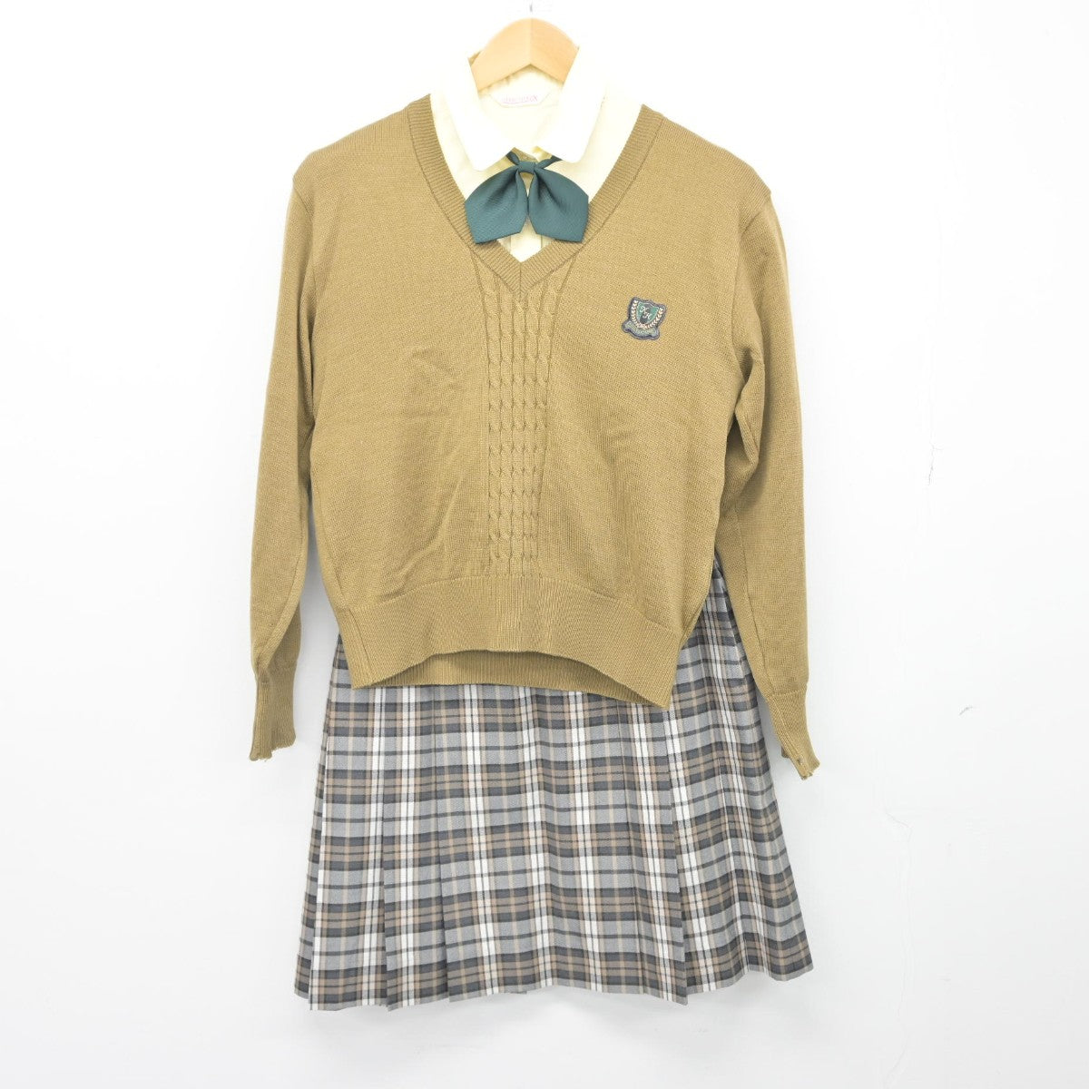 【中古】東京都 錦城高等学校 女子制服 4点（ニット・シャツ・スカート）sf033454