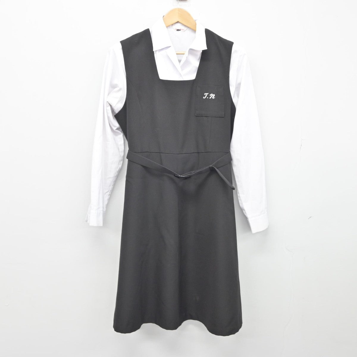 【中古】徳島県 富岡西高等学校 女子制服 2点（ジャンパースカート・シャツ）sf033460