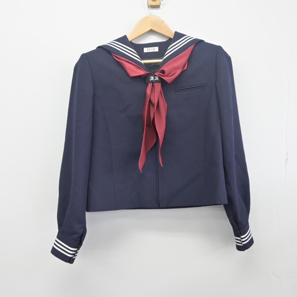 【中古】東京都 昭和女子大学附属昭和中学校 女子制服 3点（セーラー服・スカート）sf033469