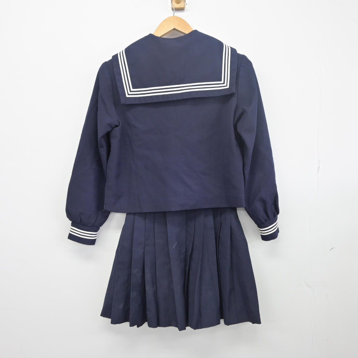 【中古】兵庫県 加西市立泉中学校 女子制服 3点（セーラー服・スカート）sf033481