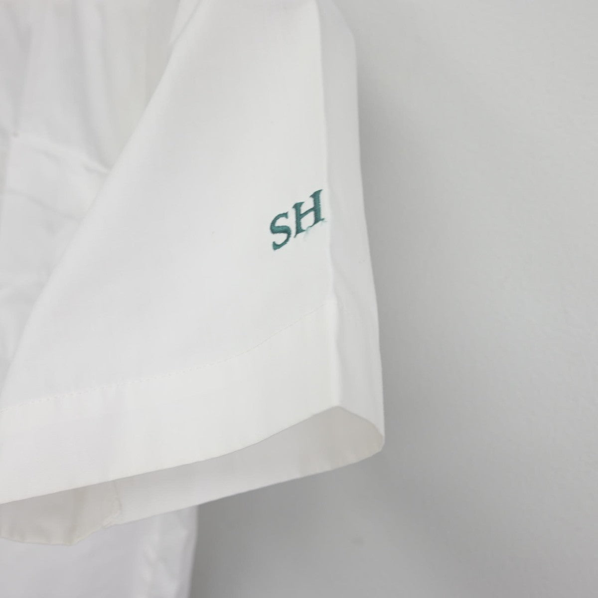 【中古】茨城県 常総学院中学高等学校 女子制服 2点（ベスト・シャツ）sf033500