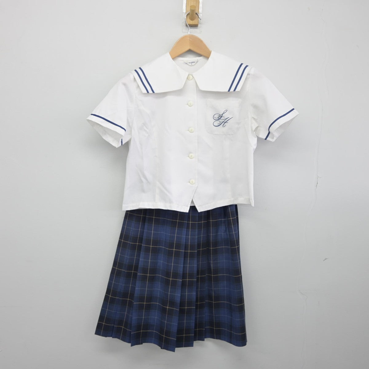 【中古】茨城県 常総学院中学高等学校 女子制服 2点（セーラー服・スカート）sf033503