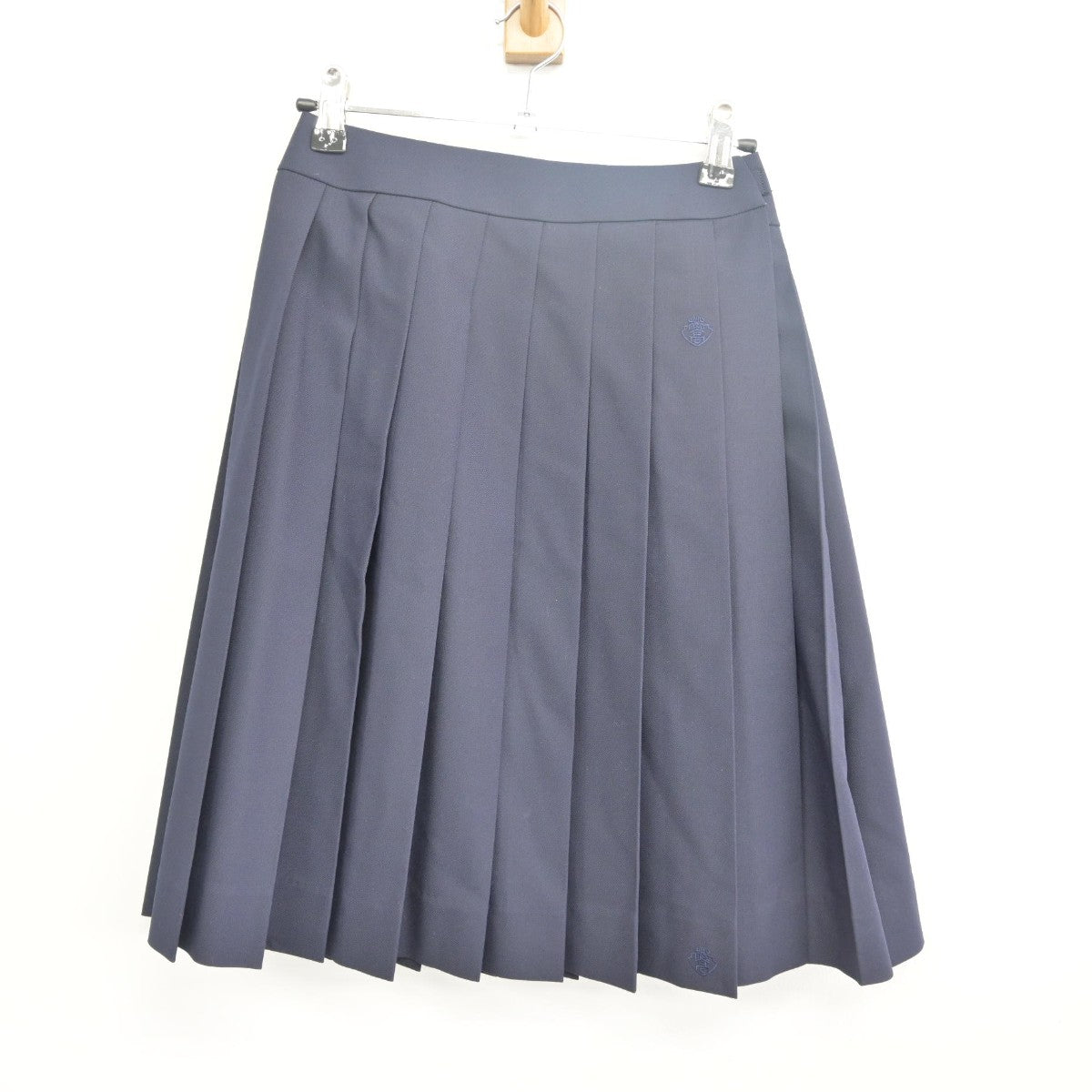 【中古】愛知県 桜台高等学校 女子制服 3点（ニット・セーラー服・スカート）sf033517