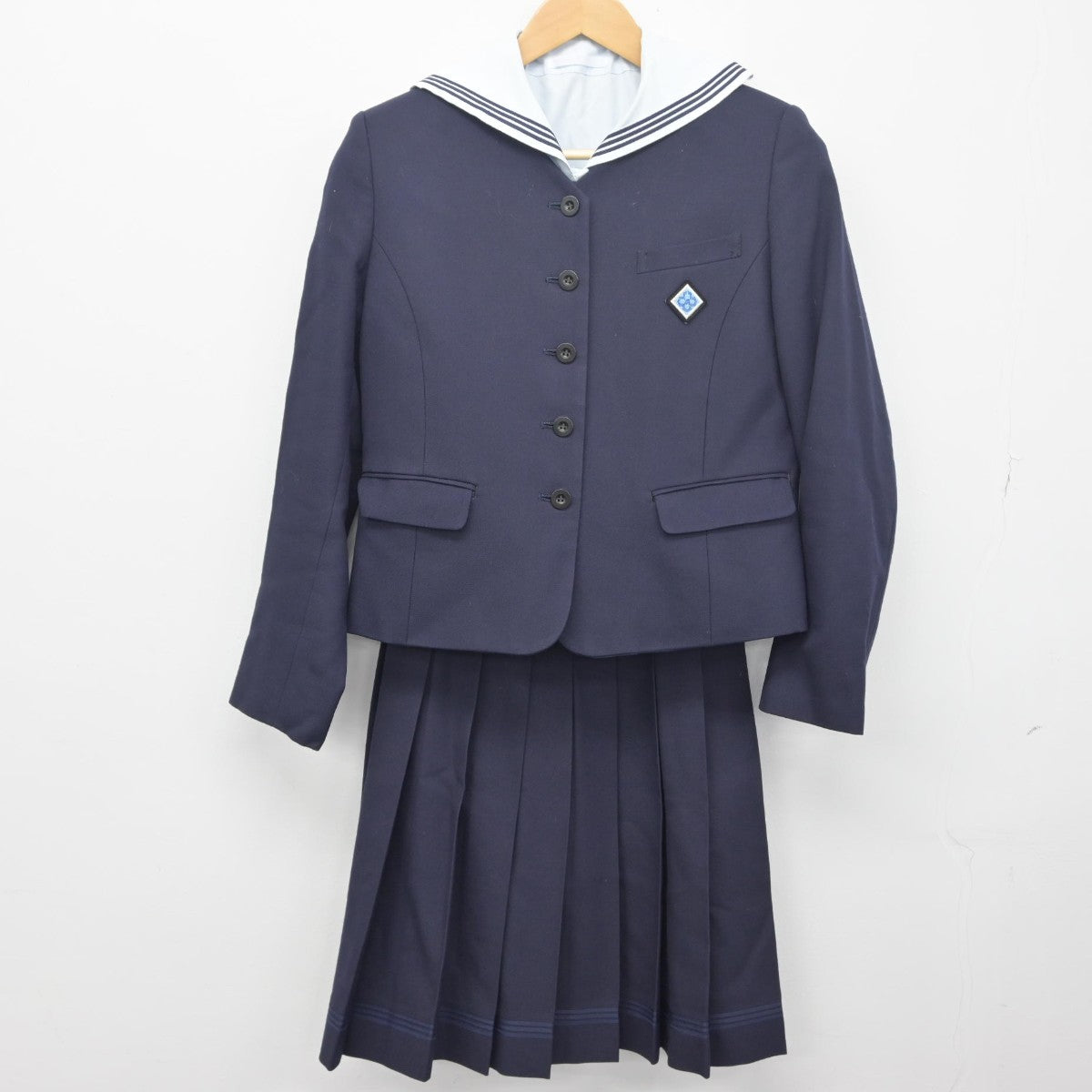 【中古】長崎県 活水高等学校 女子制服 4点（ブレザー・ニット・シャツ・スカート）sf033543