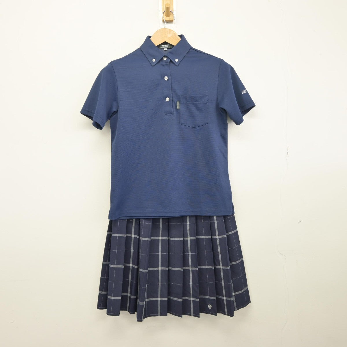 【中古】東京都 武蔵野大学高等学校 女子制服 5点（セーラー服・シャツ・スカート）sf033736