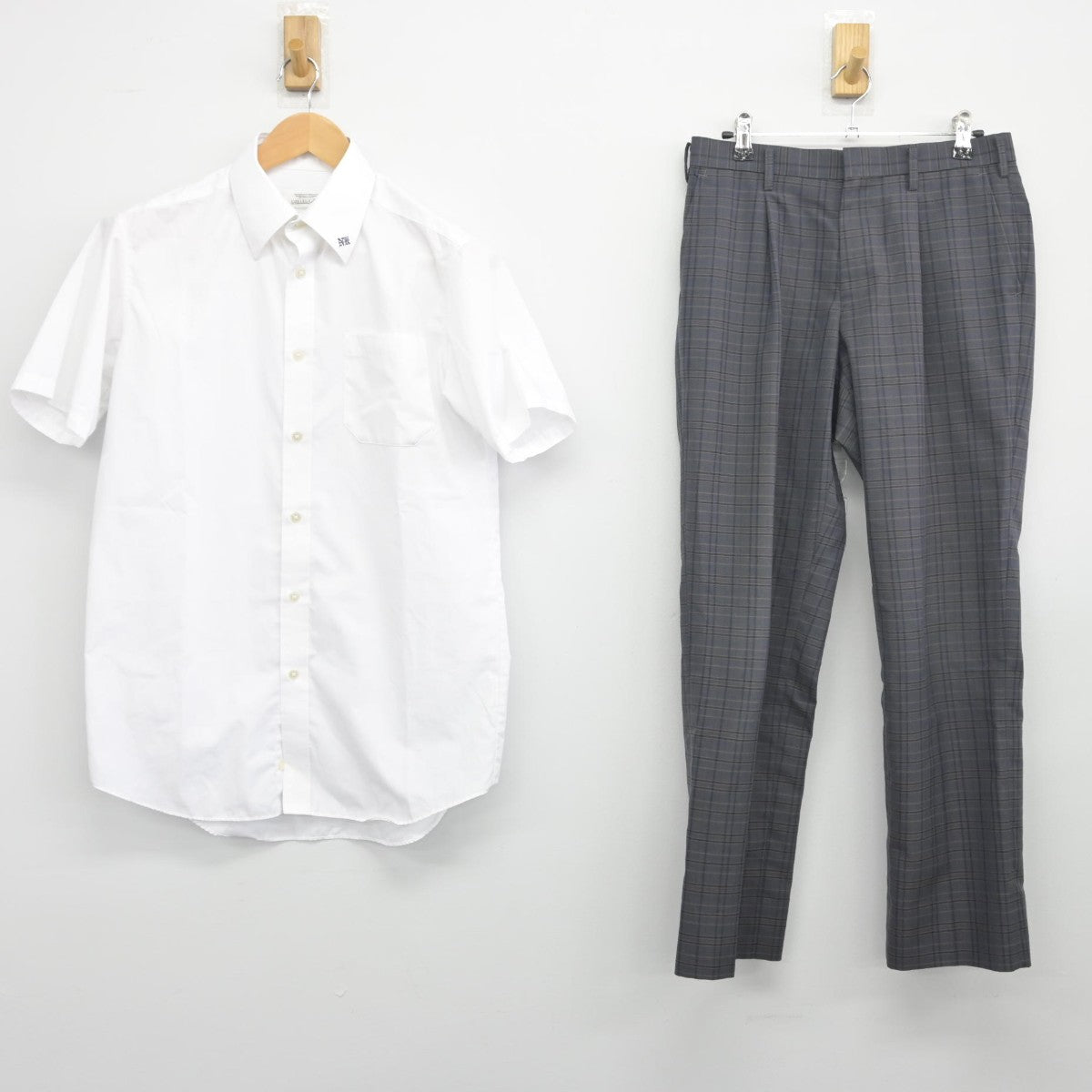 【中古】新潟県 新潟向陽高等学校 男子制服 2点（シャツ・ズボン）sf033763