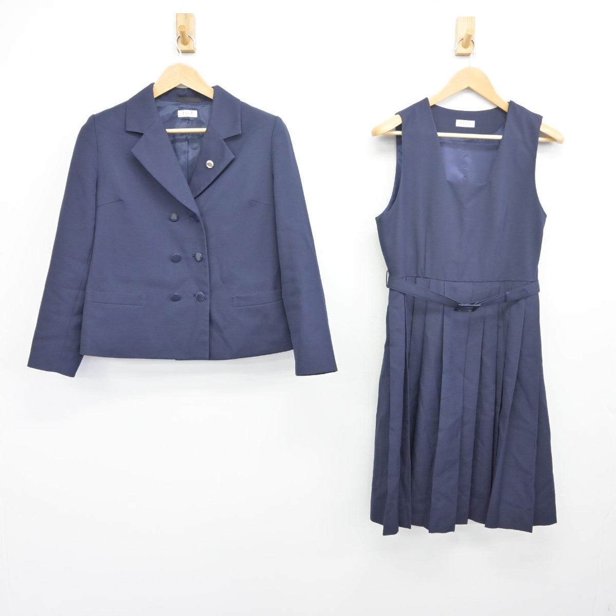 【中古】茨城県 水戸第二高等学校 女子制服 3点（ブレザー・ジャンパースカート）sf033805