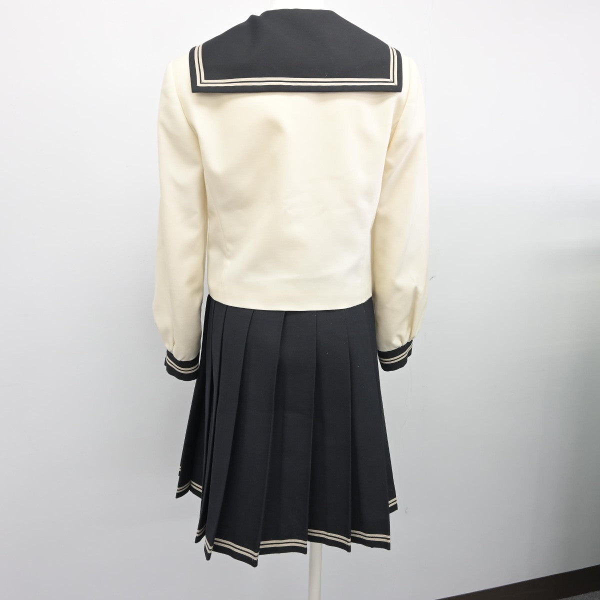 【中古】千葉県 翔凛高等学校 女子制服 4点（ブレザー・セーラー服・スカート）sf033835