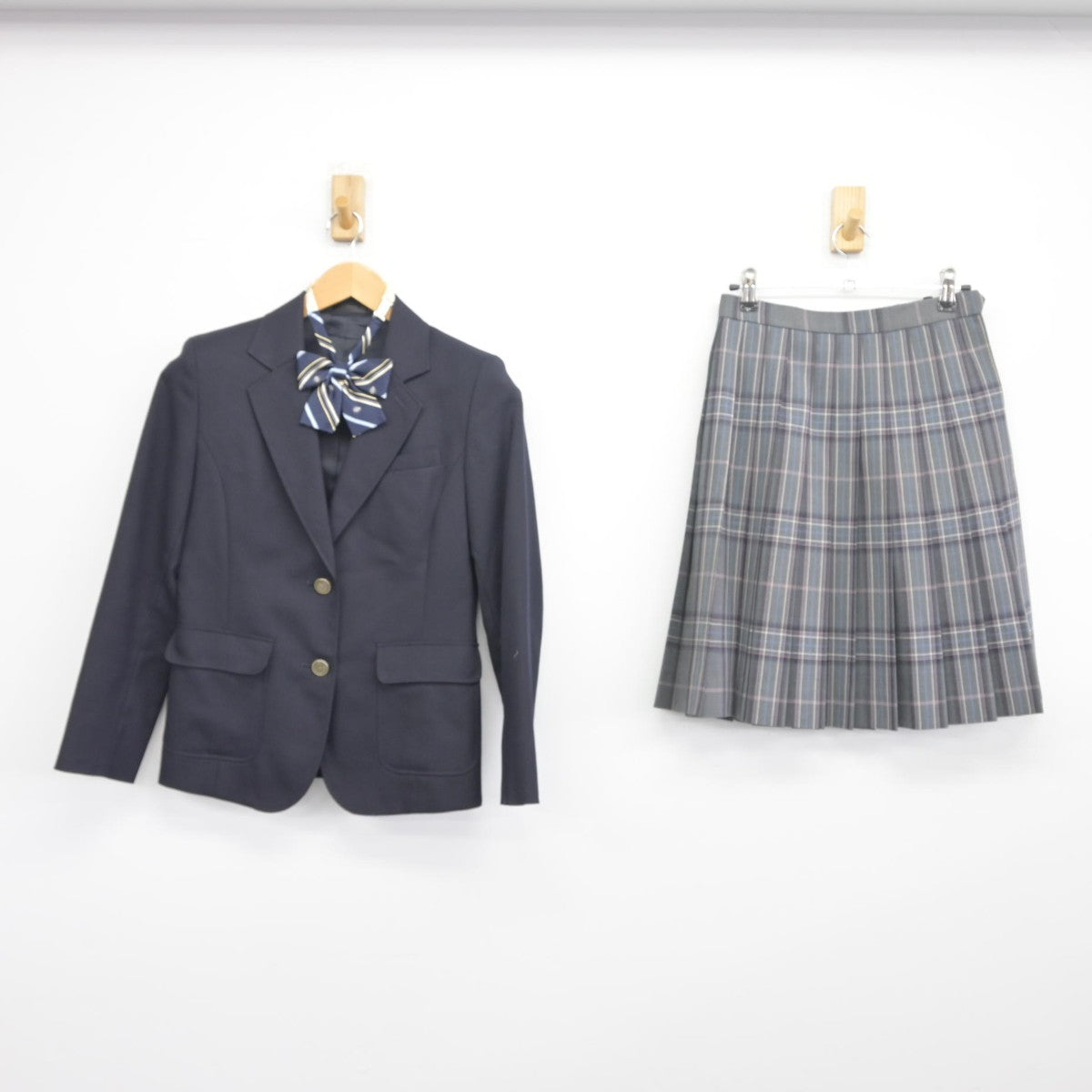 【中古】東京都 江東区立有明中学校 女子制服 4点（ブレザー・スカート）sf033844