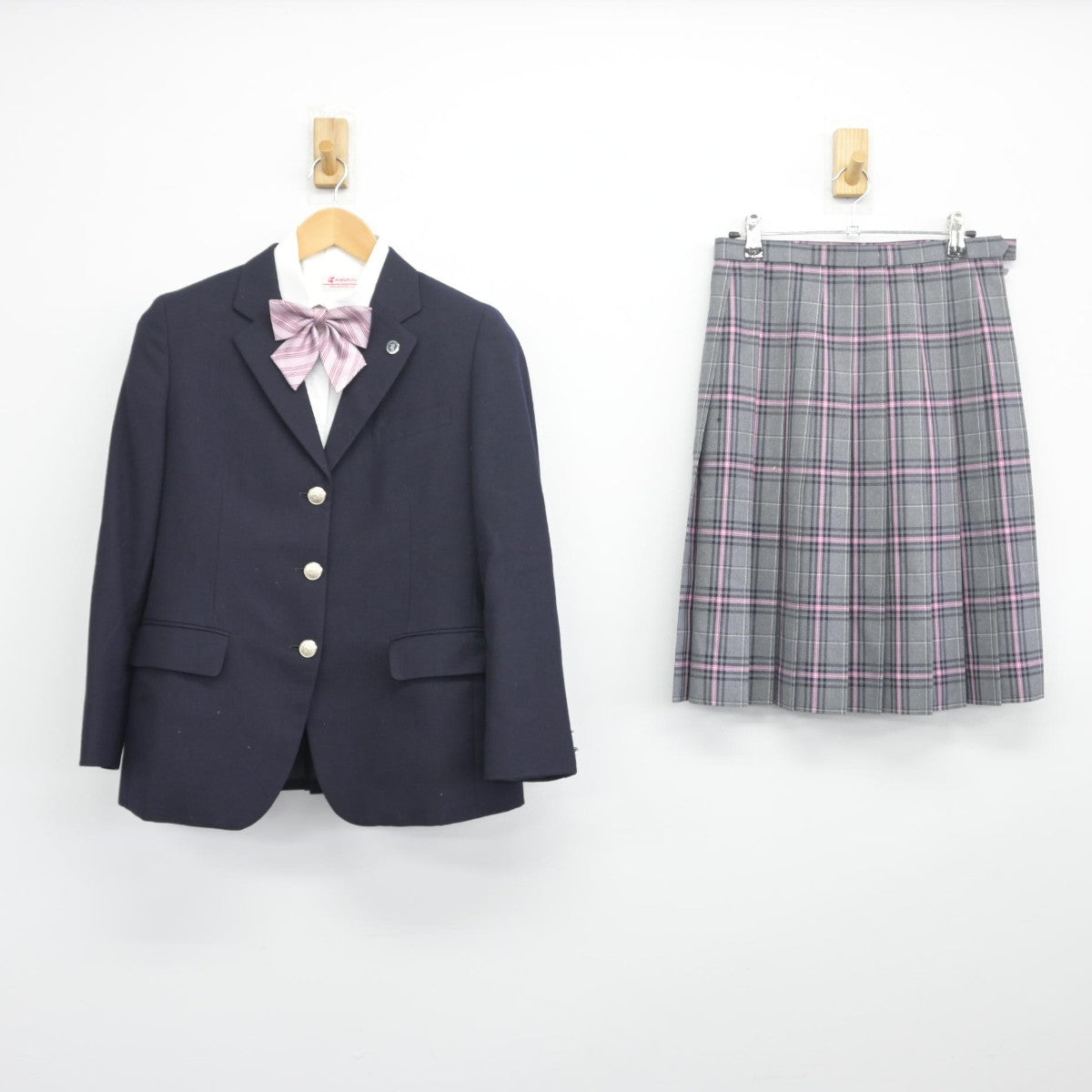 【中古】 クラーク記念国際高等学校 女子制服 7点（ブレザー・ニット・シャツ・スカート）sf033849