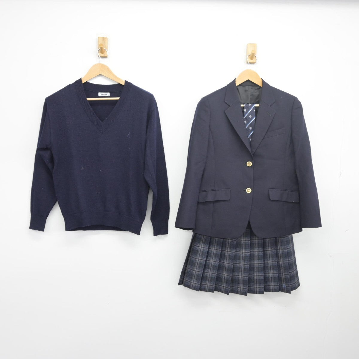 【中古】神奈川県 麻布大学附属高等学校 女子制服 6点（ブレザー・ニット・スカート）sf033865